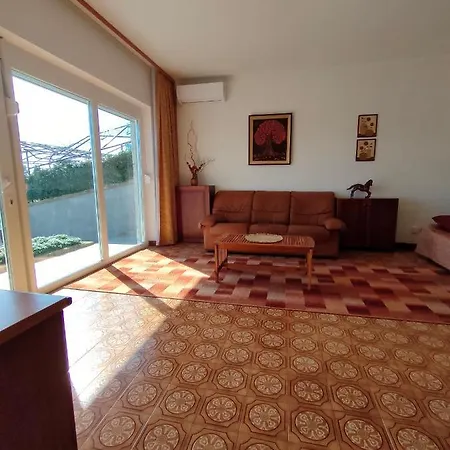 Apartment Roberto *