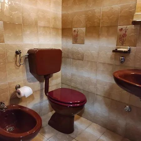 Roberto Apartment *